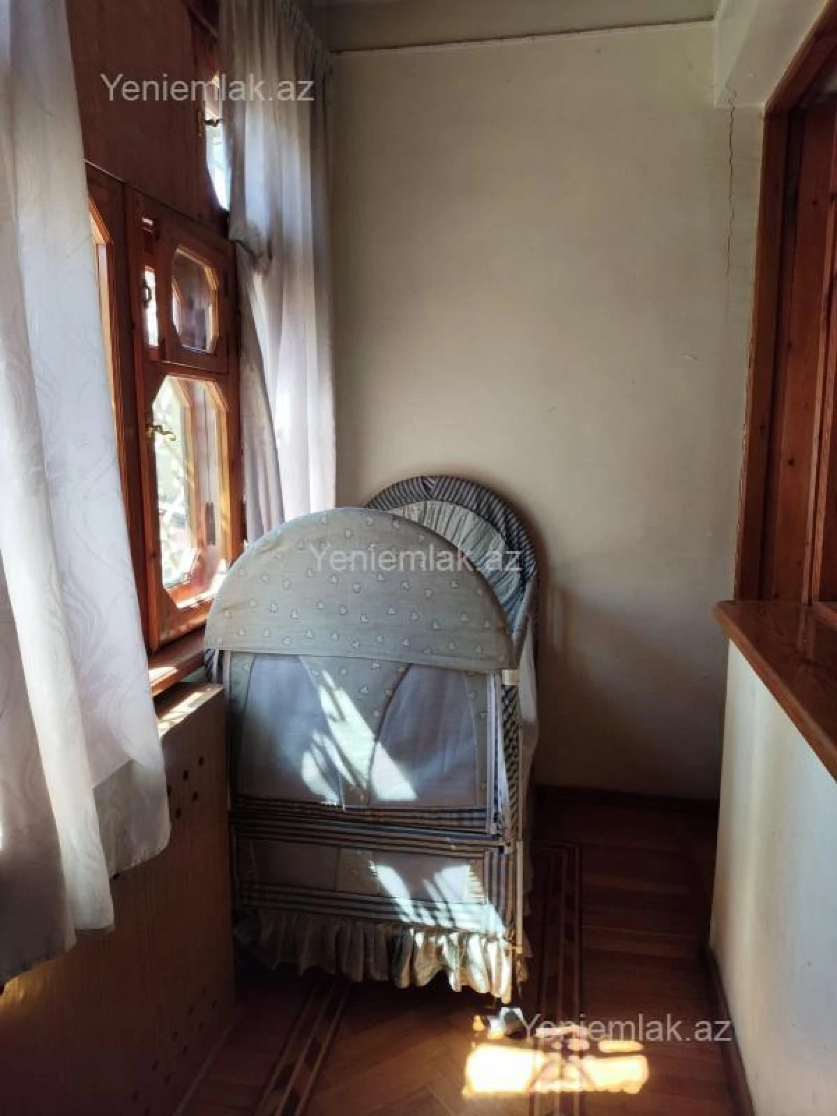 Satılır 4 otaqlı köhnə tikili 110 m²