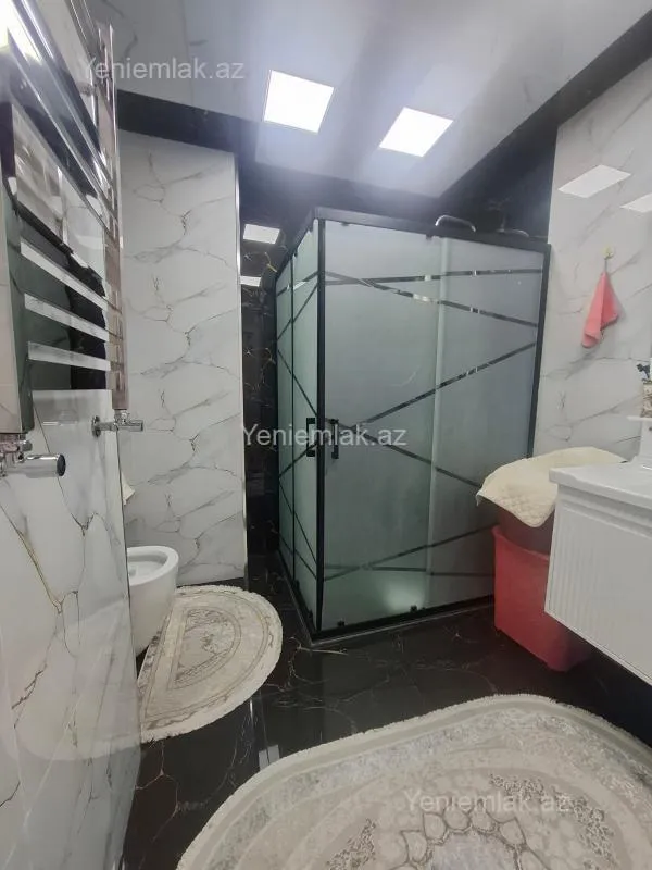 Satılır 2 otaqlı yeni tikili 68 m²