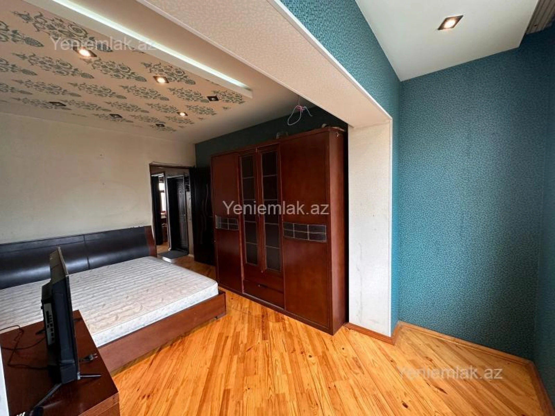 Satılır 2 otaqlı yeni tikili 70 m²