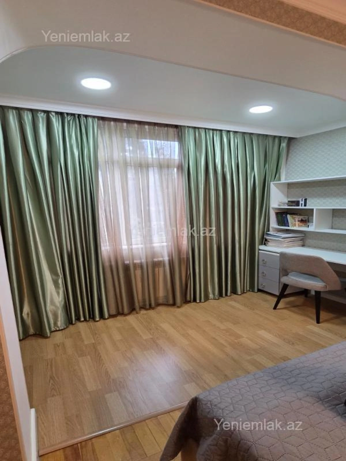 Satılır 3 otaqlı köhnə tikili 90 m²