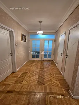 Satılır 3 otaqlı köhnə tikili 90 m²