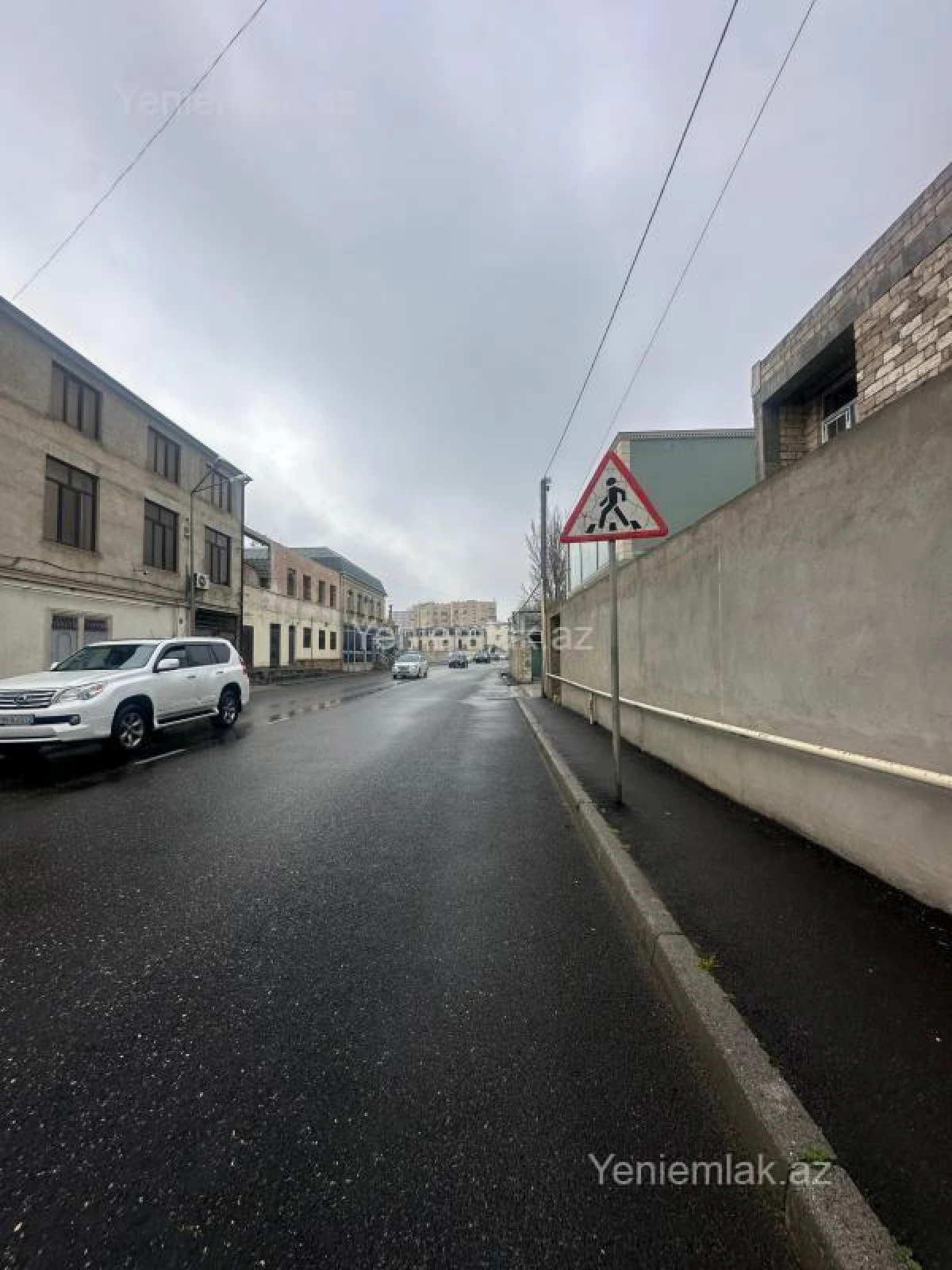 Satılır 5 otaqlı həyət evi 190 m²