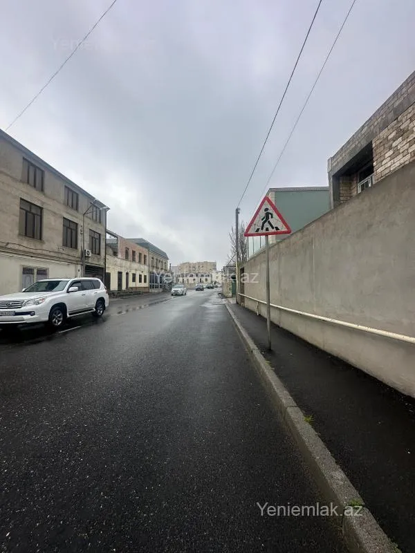 Satılır 5 otaqlı həyət evi 190 m²