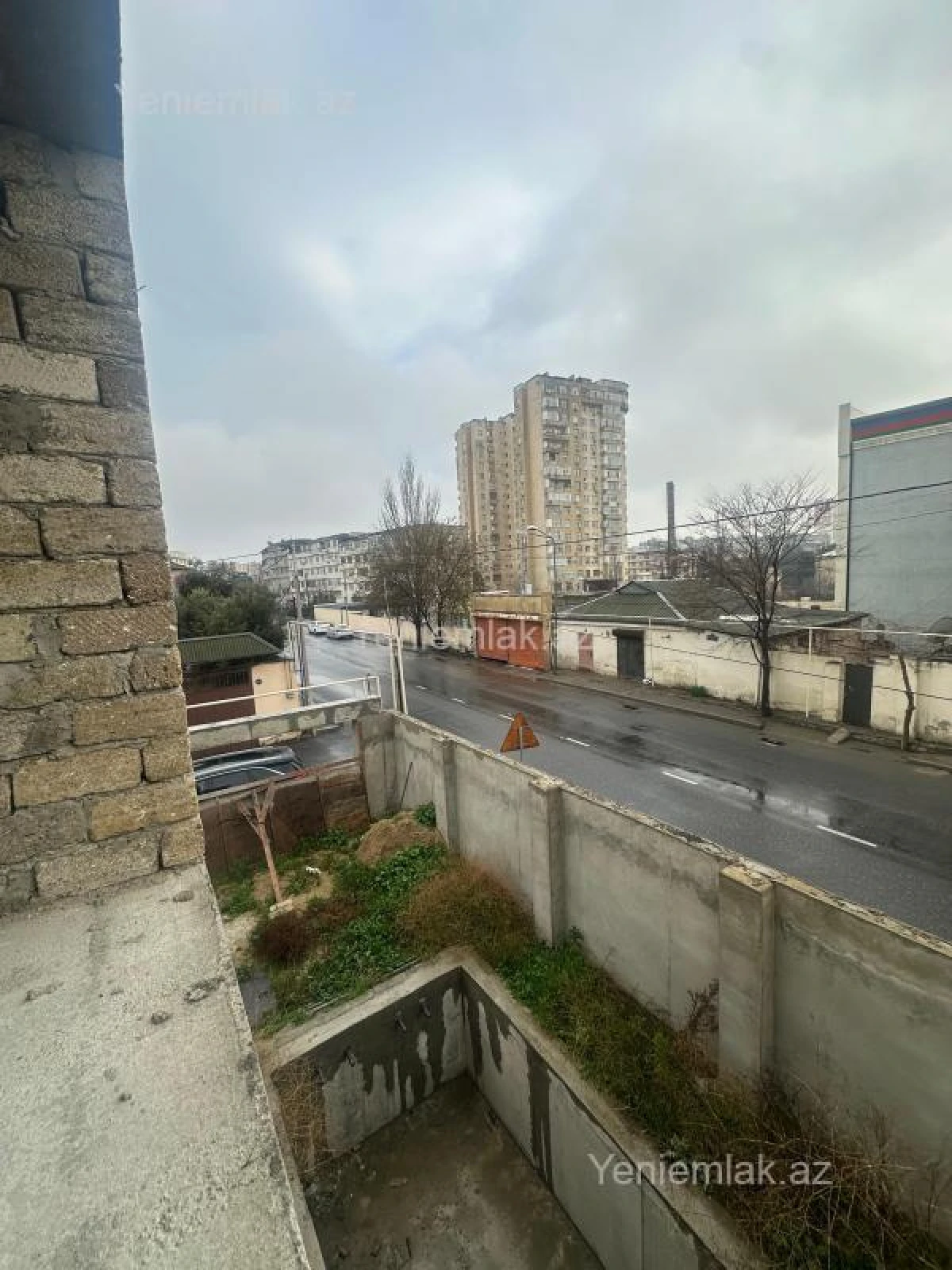 Satılır 5 otaqlı həyət evi 190 m²