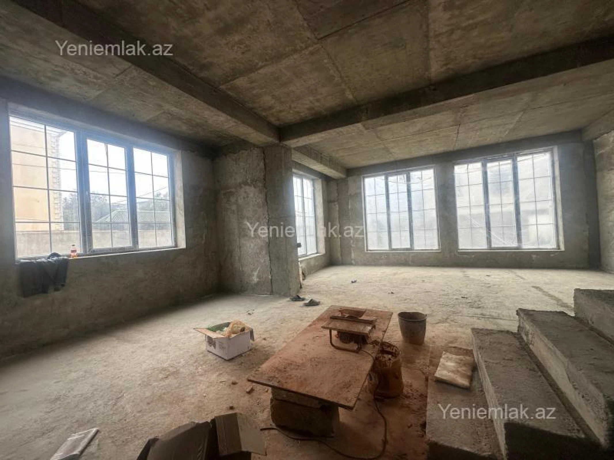 Satılır 5 otaqlı həyət evi 190 m²