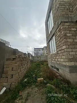 Satılır 5 otaqlı həyət evi 190 m²