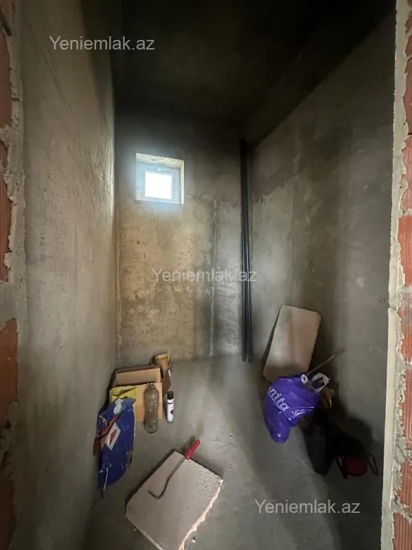 Satılır 5 otaqlı həyət evi 190 m²