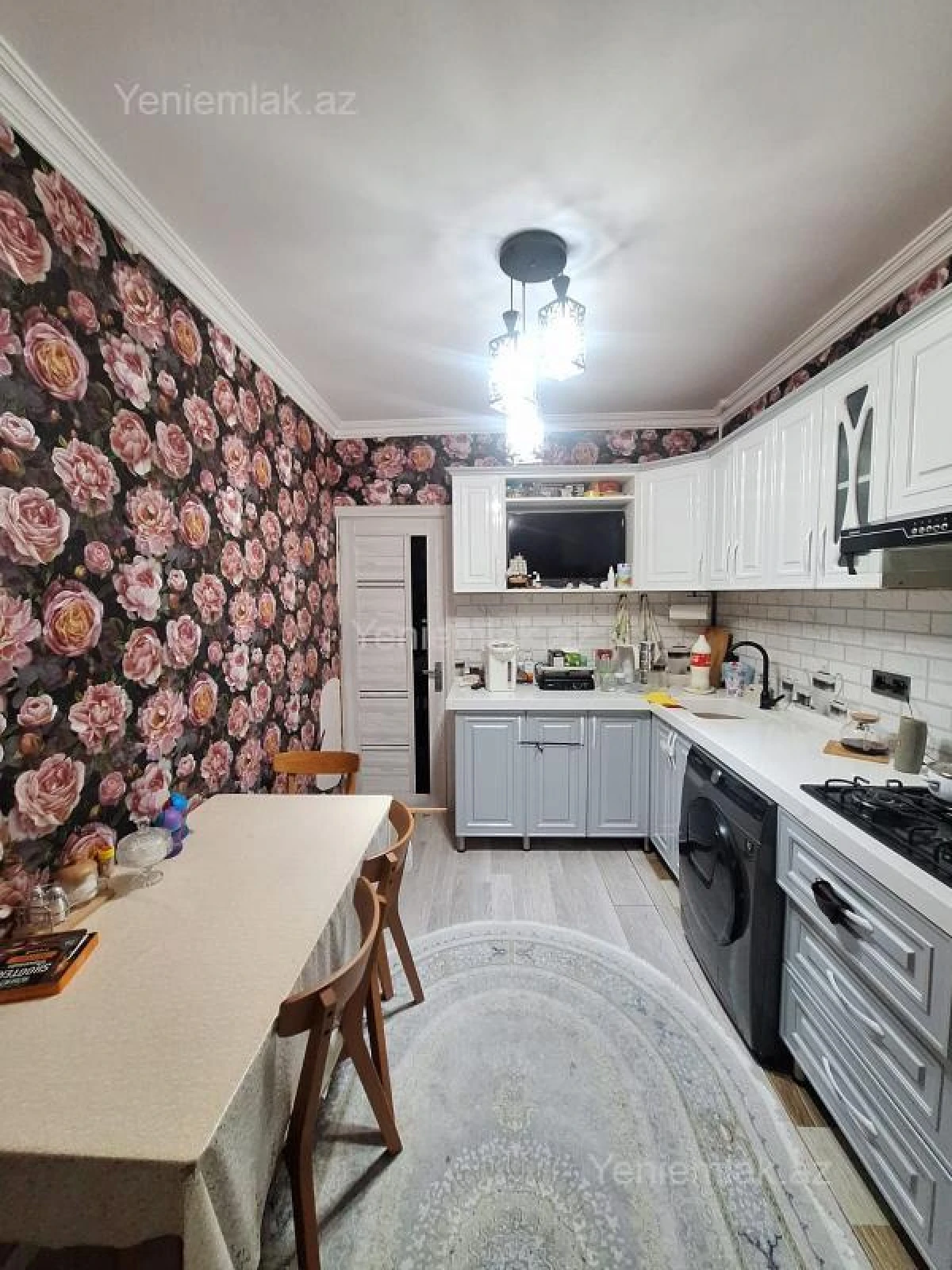 Satılır 4 otaqlı köhnə tikili 82 m²