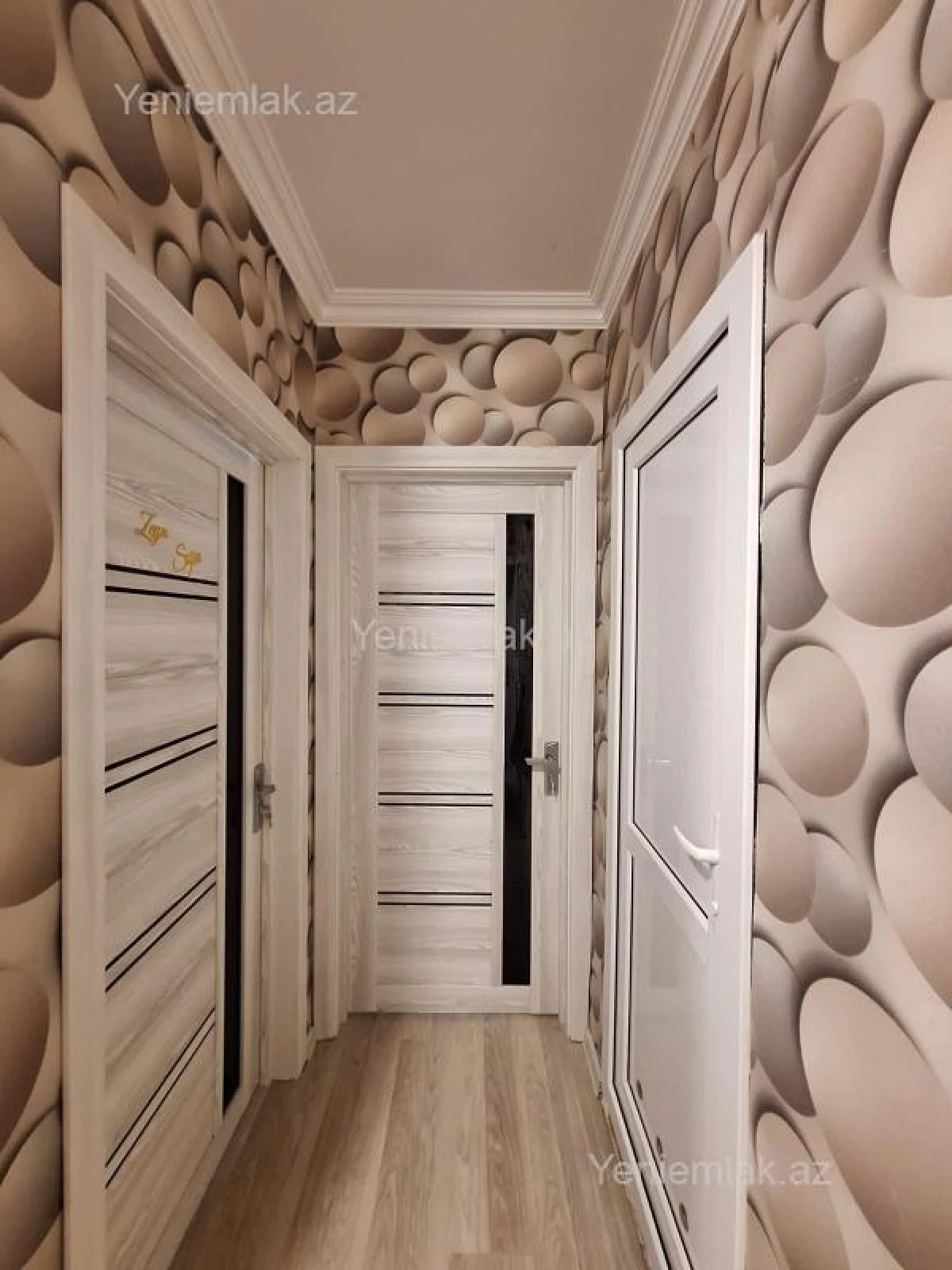 Satılır 4 otaqlı köhnə tikili 82 m²