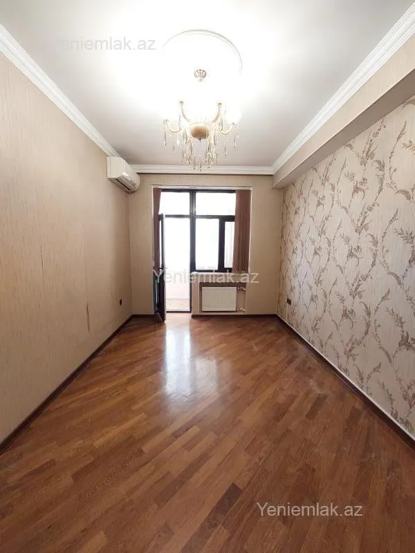 Satılır 2 otaqlı köhnə tikili 50 m²