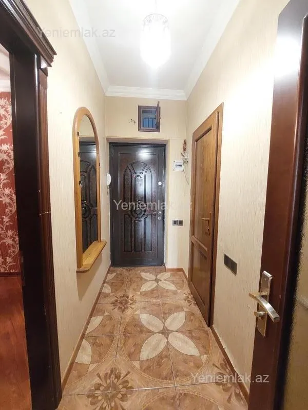 Satılır 2 otaqlı köhnə tikili 50 m²