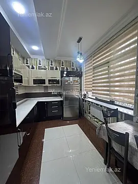 Satılır 4 otaqlı yeni tikili 150 m²