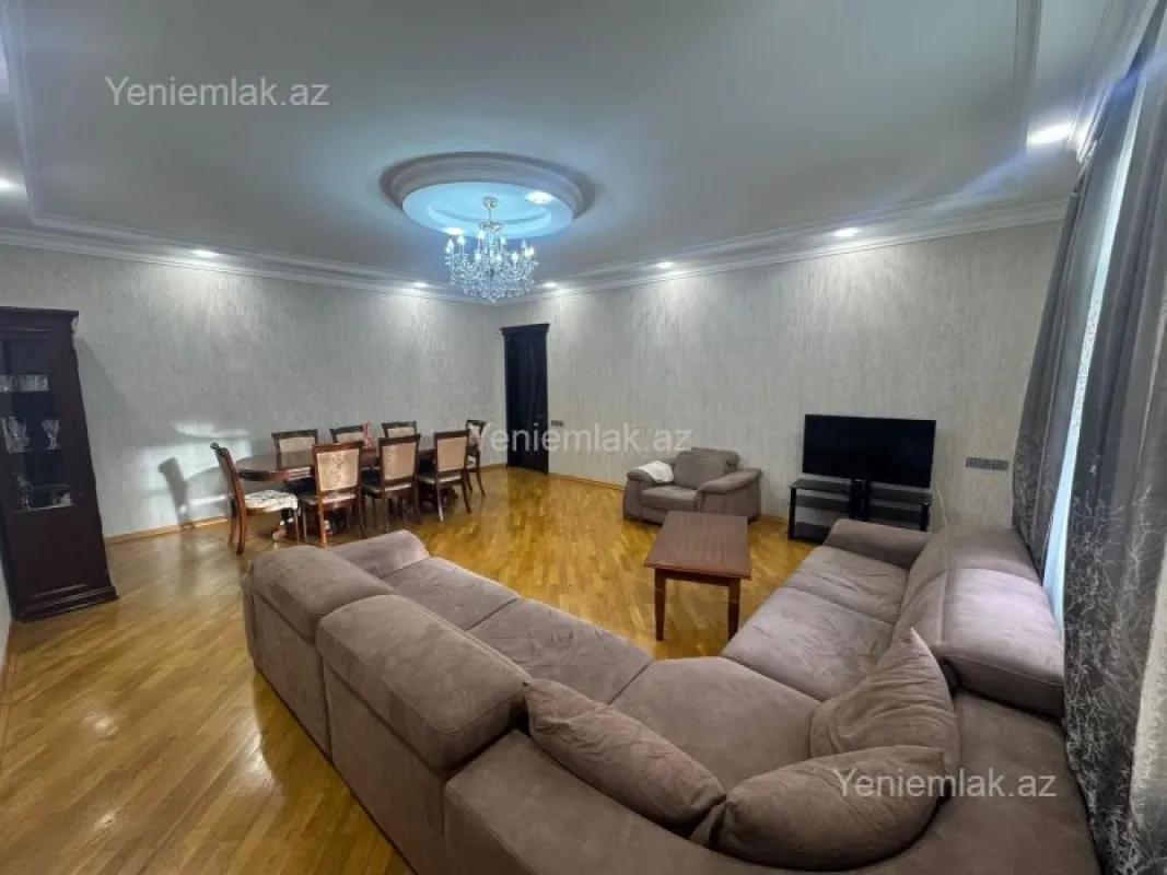 Satılır 4 otaqlı yeni tikili 150 m²