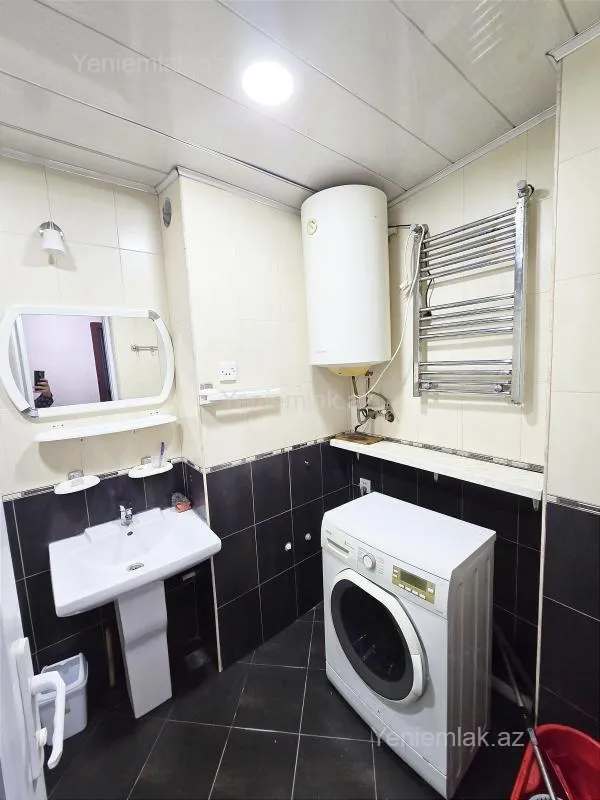 Satılır 2 otaqlı yeni tikili 82 m²