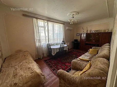 Satılır 2 otaqlı köhnə tikili 60 m²