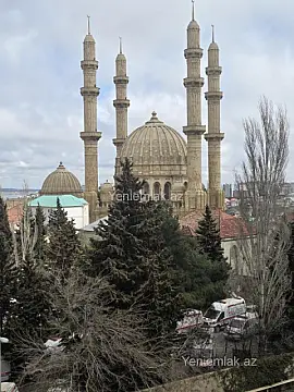 Satılır 4 otaqlı köhnə tikili 110 m² — Bakı, Binəqədi 4 otaq 110.00 m²