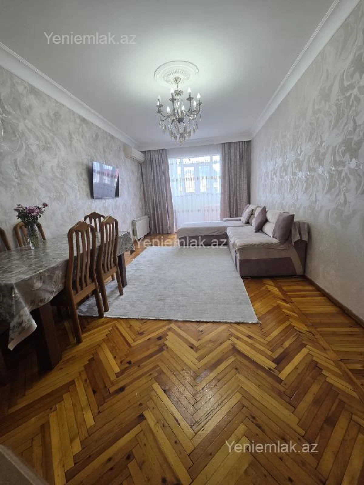 Satılır 4 otaqlı köhnə tikili 110 m²