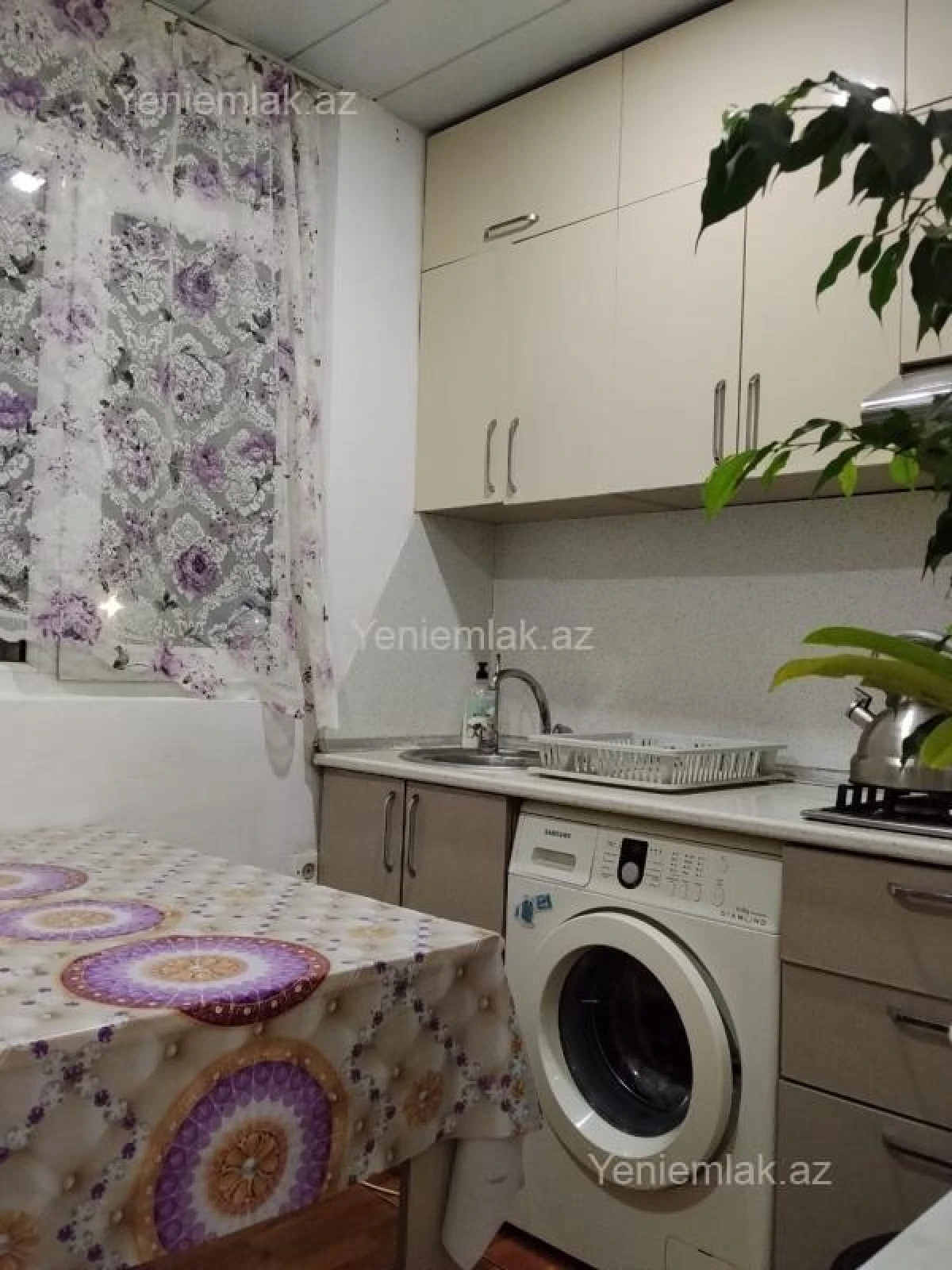 Satılır 2 otaqlı köhnə tikili 50 m²