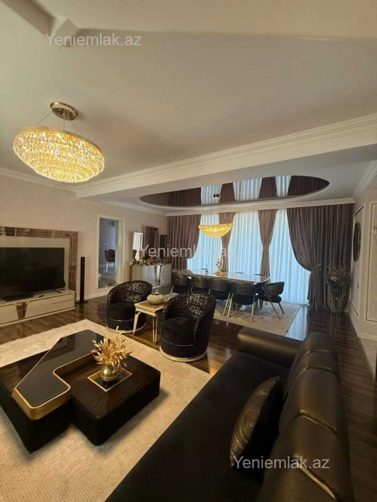 Satılır 5 otaqlı həyət evi 300 m²