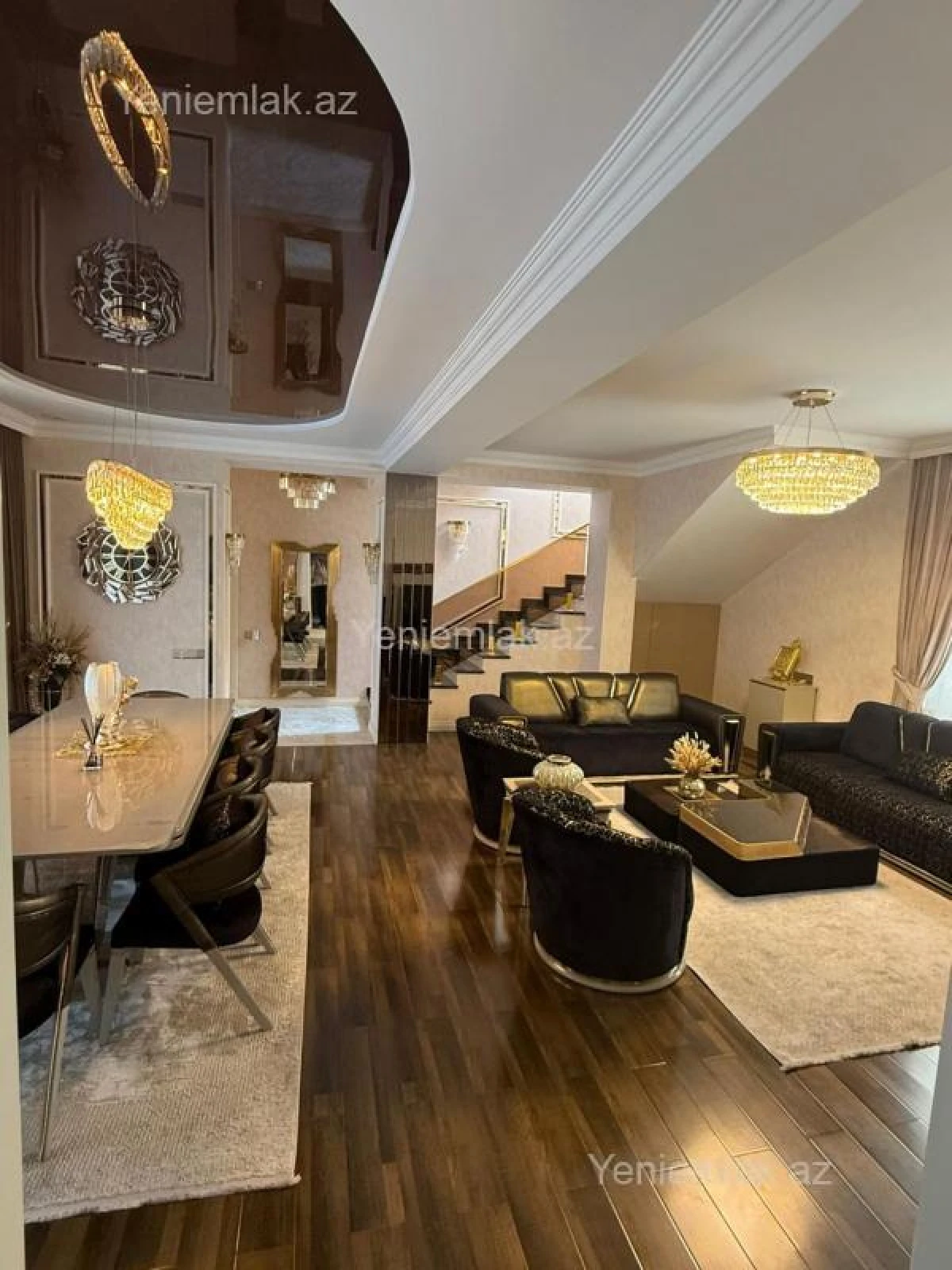 Satılır 5 otaqlı həyət evi 300 m²