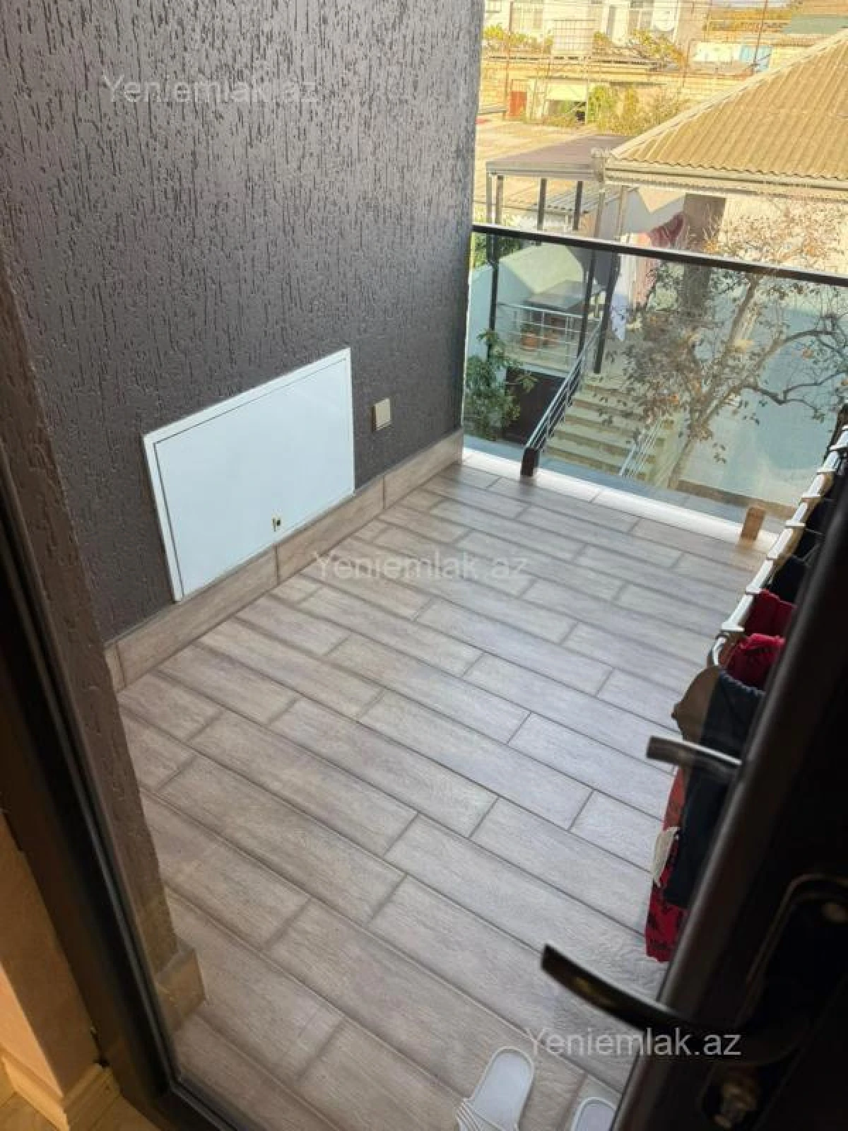 Satılır 5 otaqlı həyət evi 300 m²