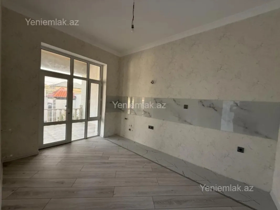 Satılır 4 otaqlı həyət evi 120 m²