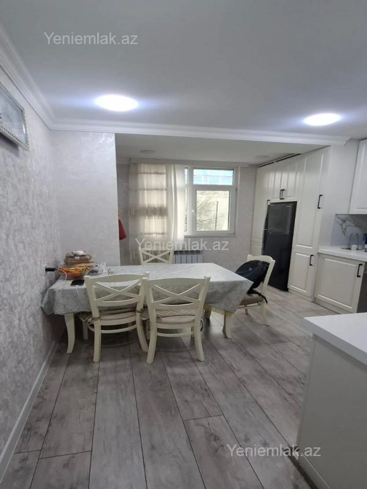 Satılır 3 otaqlı köhnə tikili 74 m²