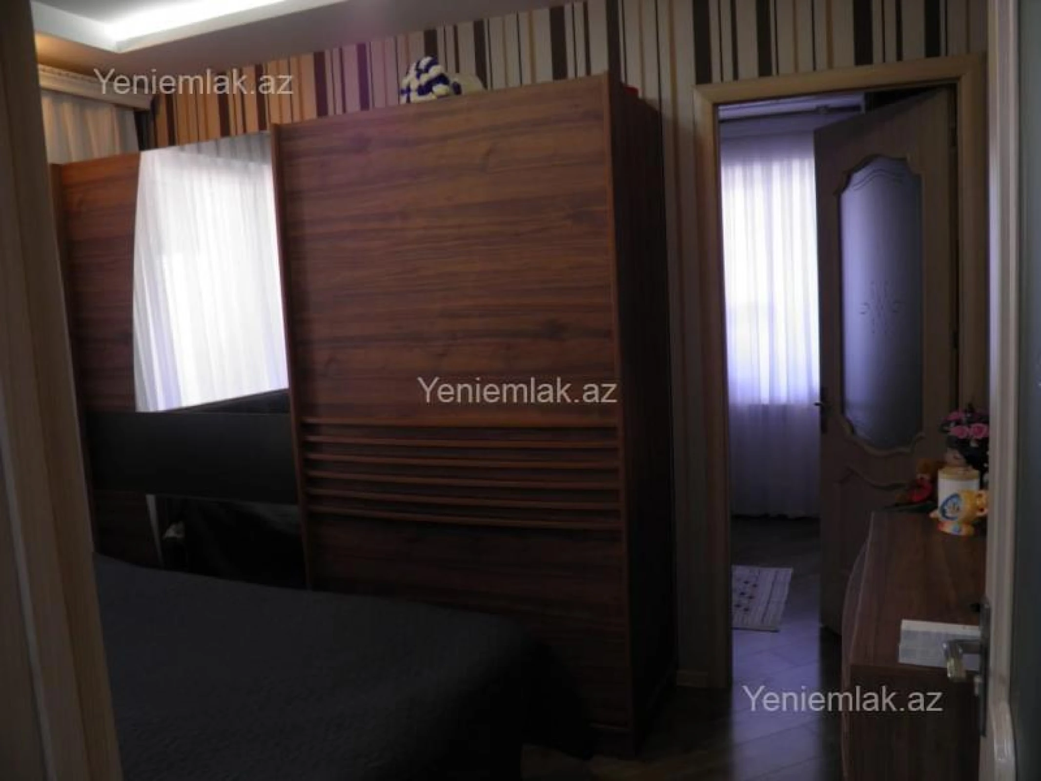 Satılır 5 otaqlı həyət evi 220 m²