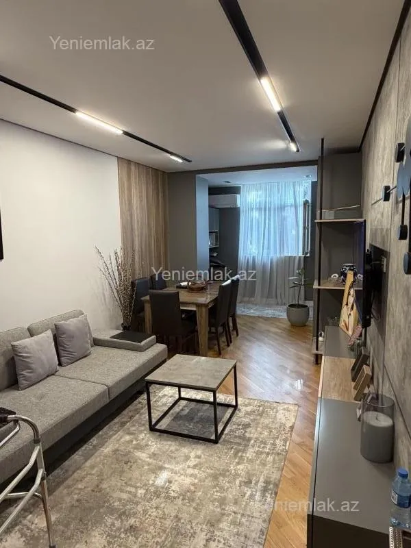Satılır 2 otaqlı köhnə tikili 55 m²