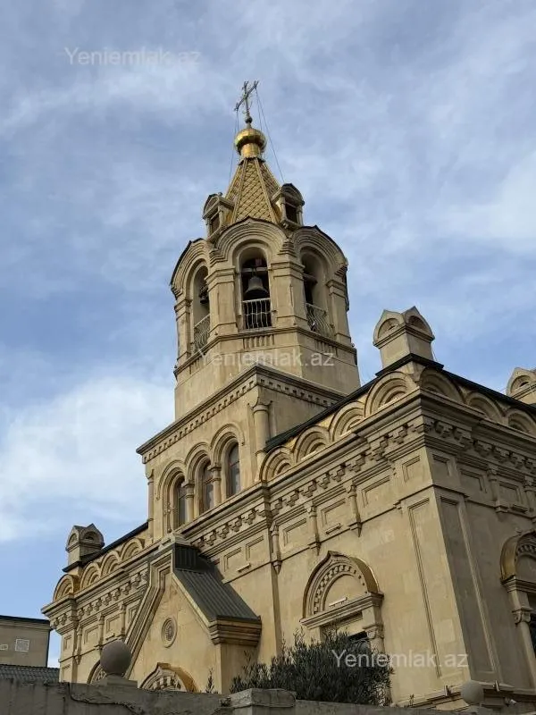 Satılır 2 otaqlı köhnə tikili 55 m²