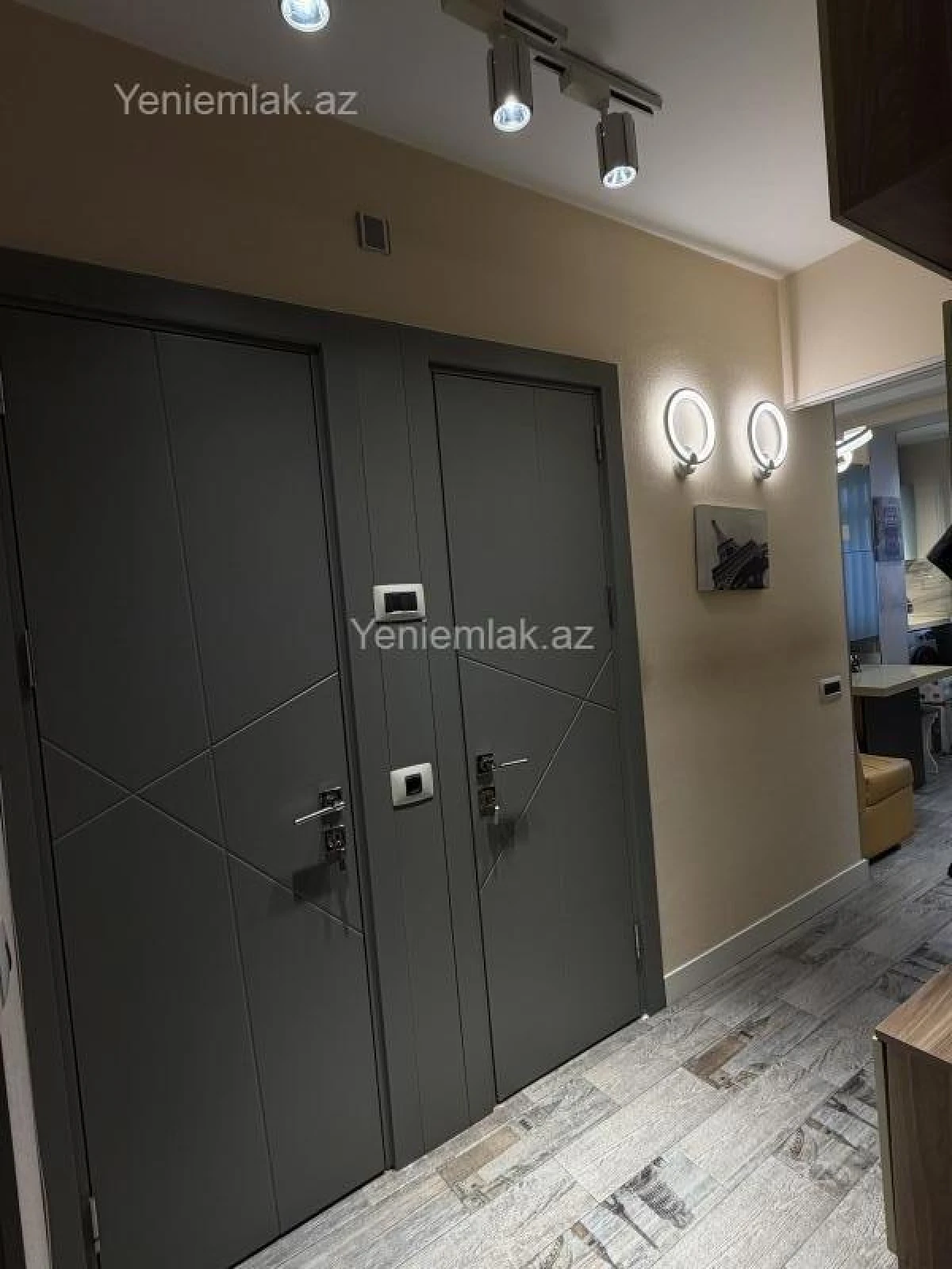 Satılır 2 otaqlı köhnə tikili 55 m²