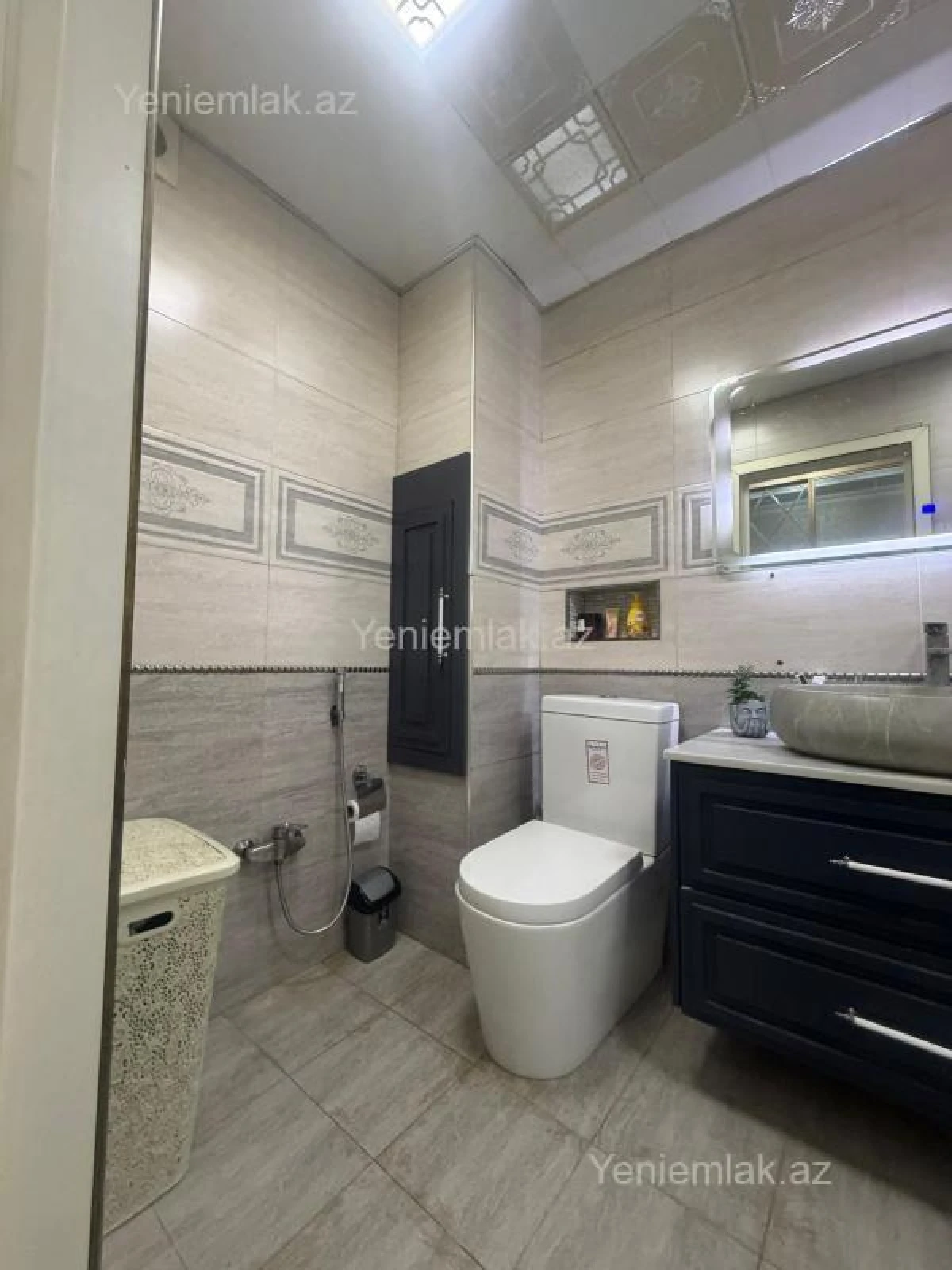 Satılır 3 otaqlı köhnə tikili 70 m²
