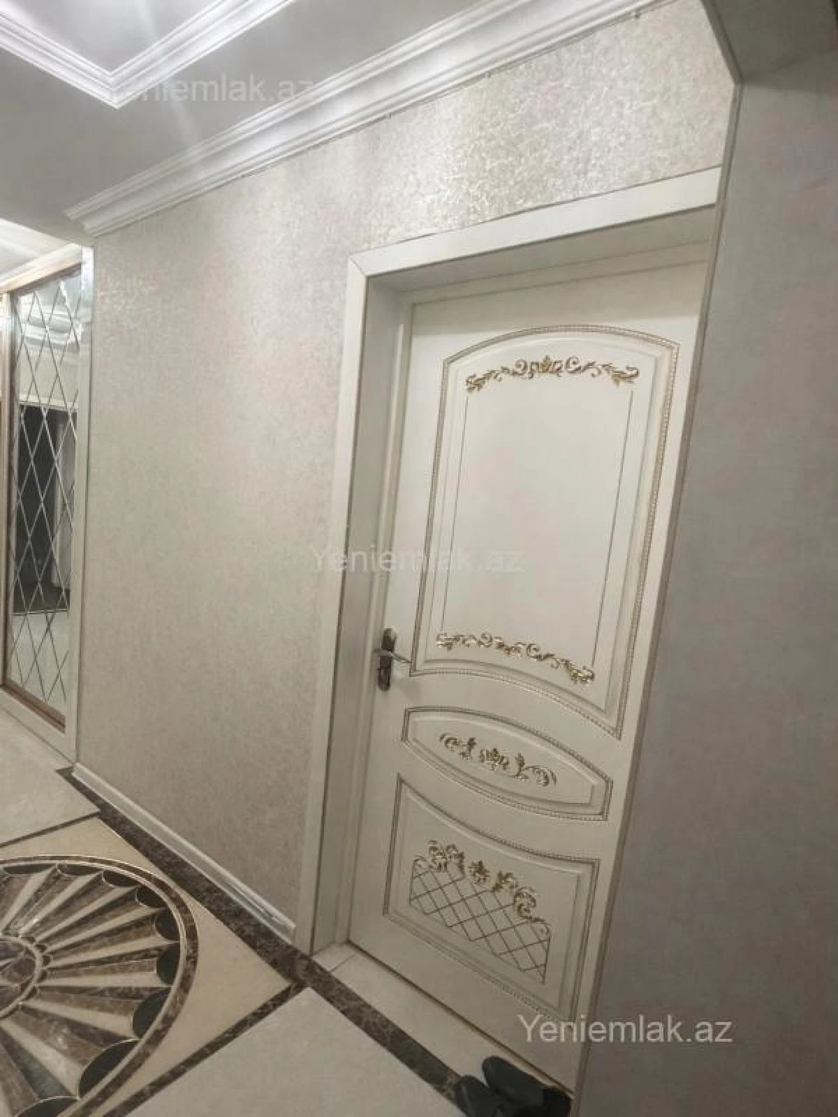 Satılır 3 otaqlı köhnə tikili 70 m²