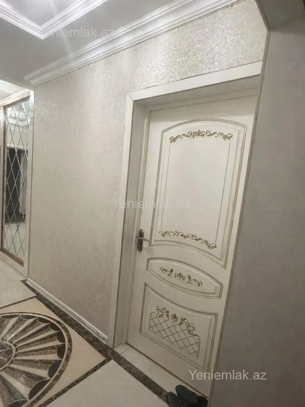 Satılır 3 otaqlı köhnə tikili 70 m²