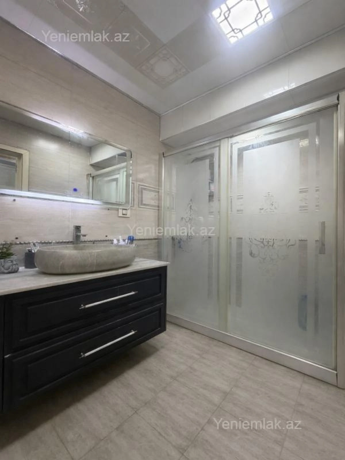 Satılır 3 otaqlı köhnə tikili 70 m²