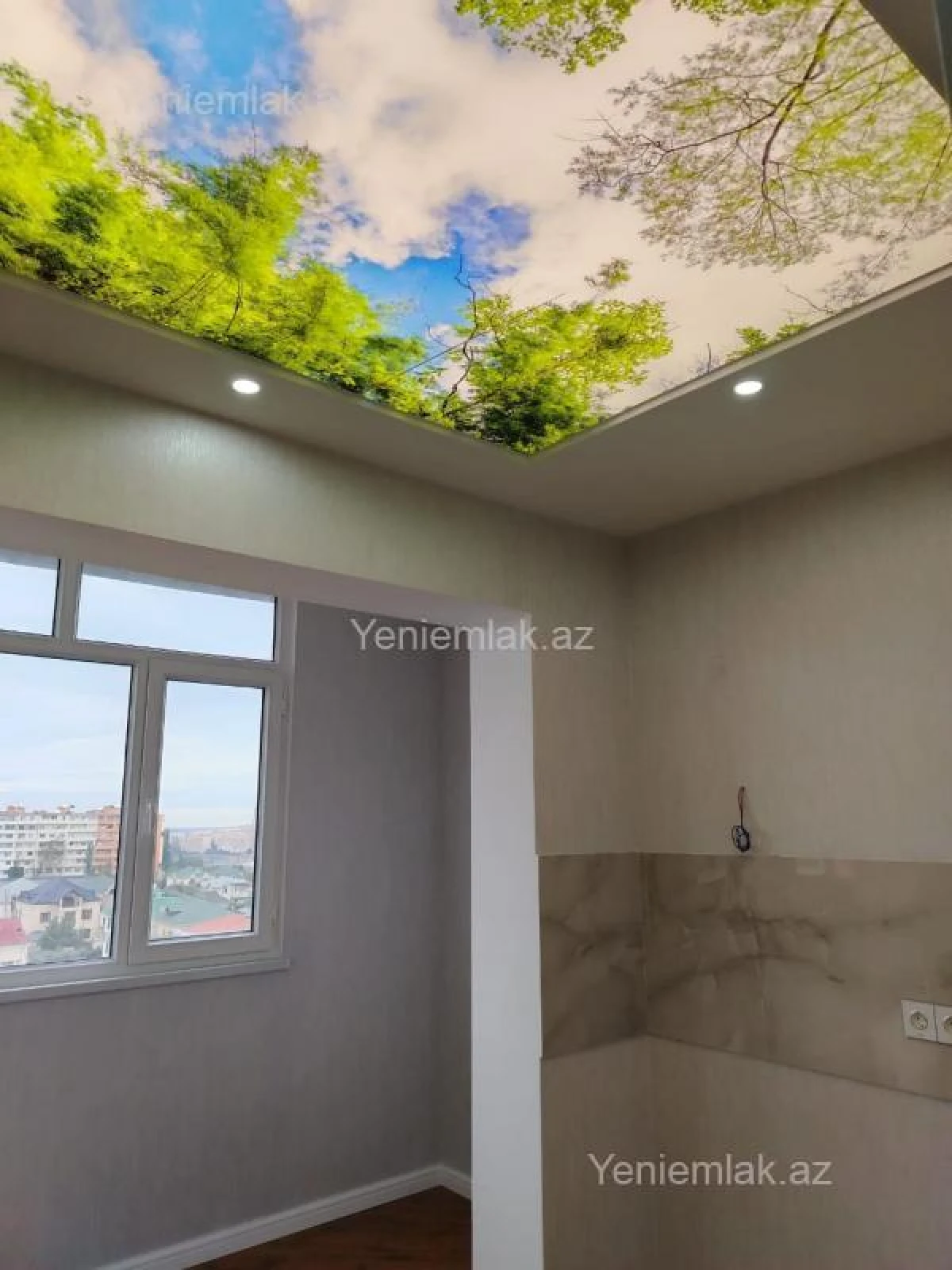 Satılır 4 otaqlı köhnə tikili 105 m²