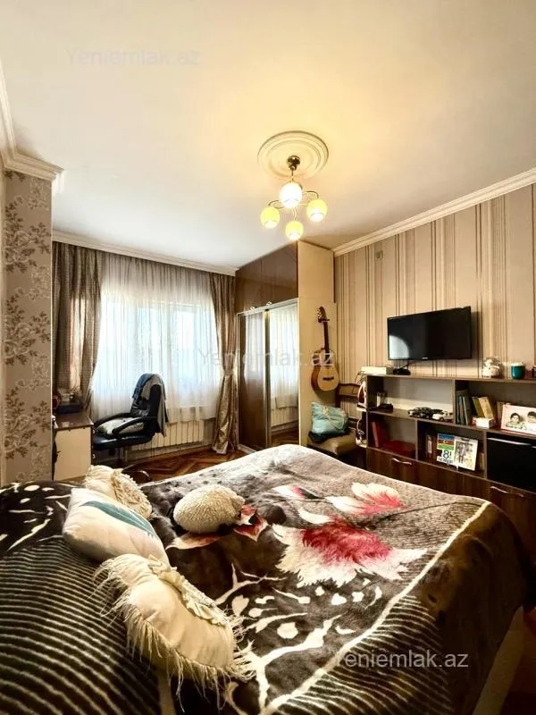 Satılır 4 otaqlı yeni tikili 110 m²