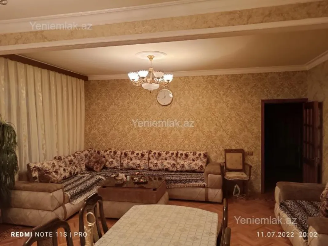 Satılır 5 otaqlı köhnə tikili 110 m²