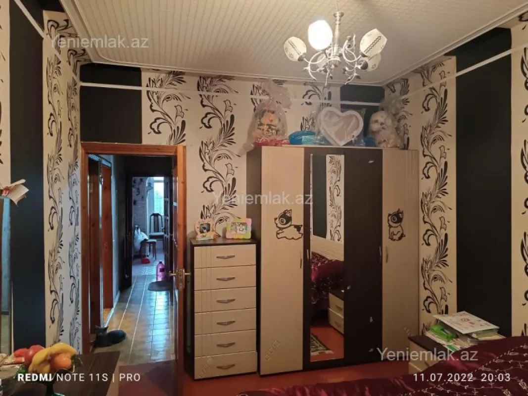 Satılır 5 otaqlı köhnə tikili 110 m²