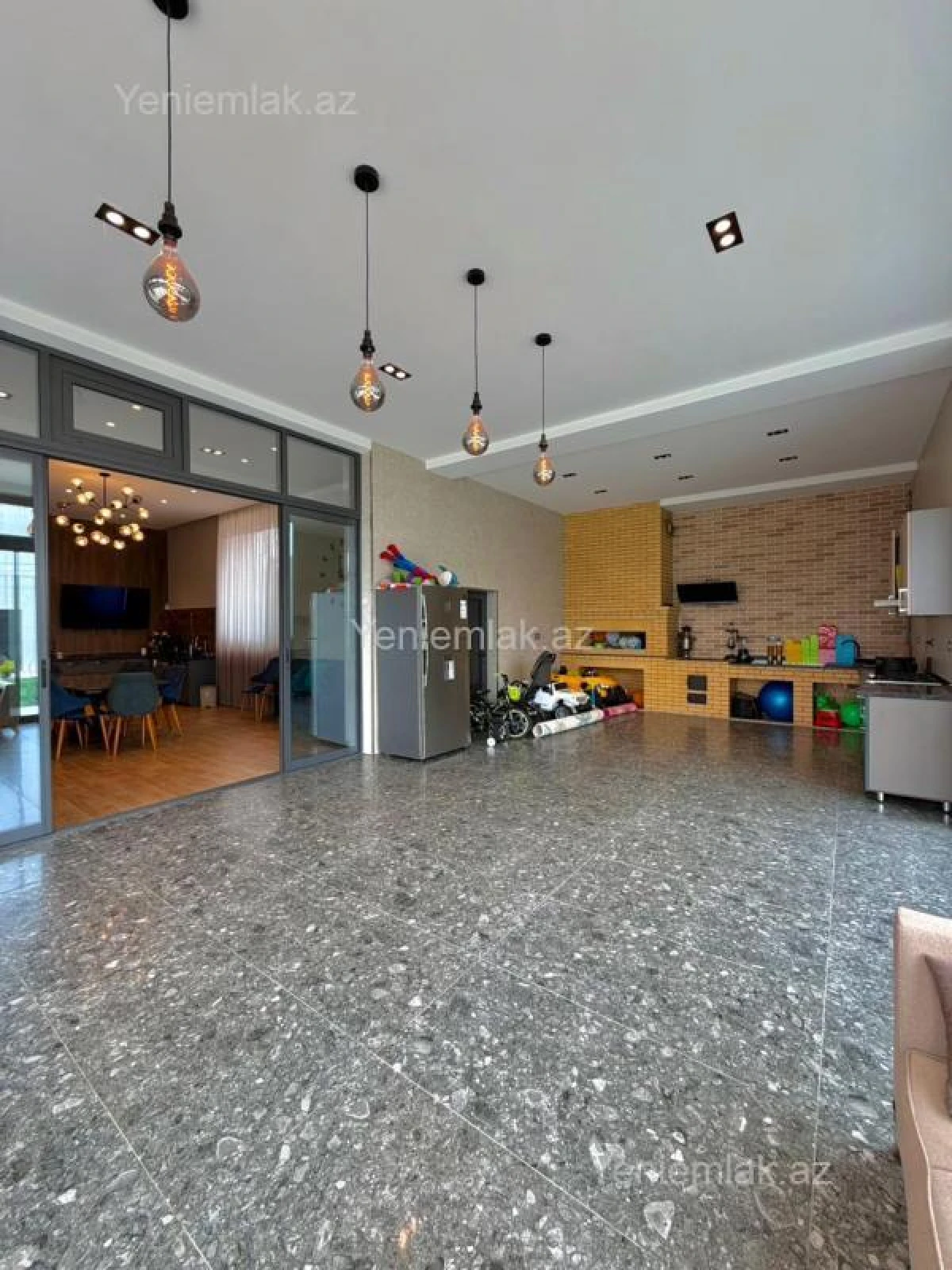 Satılır 7 otaqlı həyət evi 500 m²