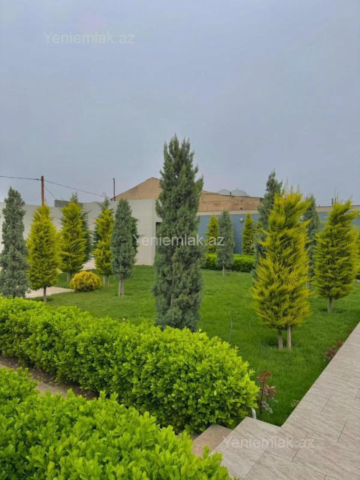 Satılır 7 otaqlı həyət evi 500 m²