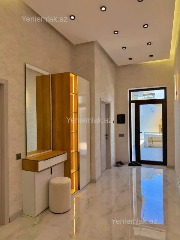 Satılır 4 otaqlı həyət evi 170 m²