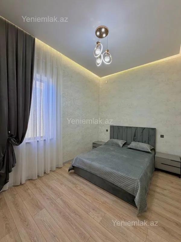 Satılır 4 otaqlı həyət evi 170 m²