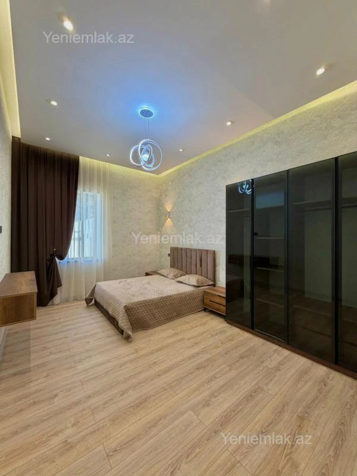 Satılır 4 otaqlı həyət evi 170 m²