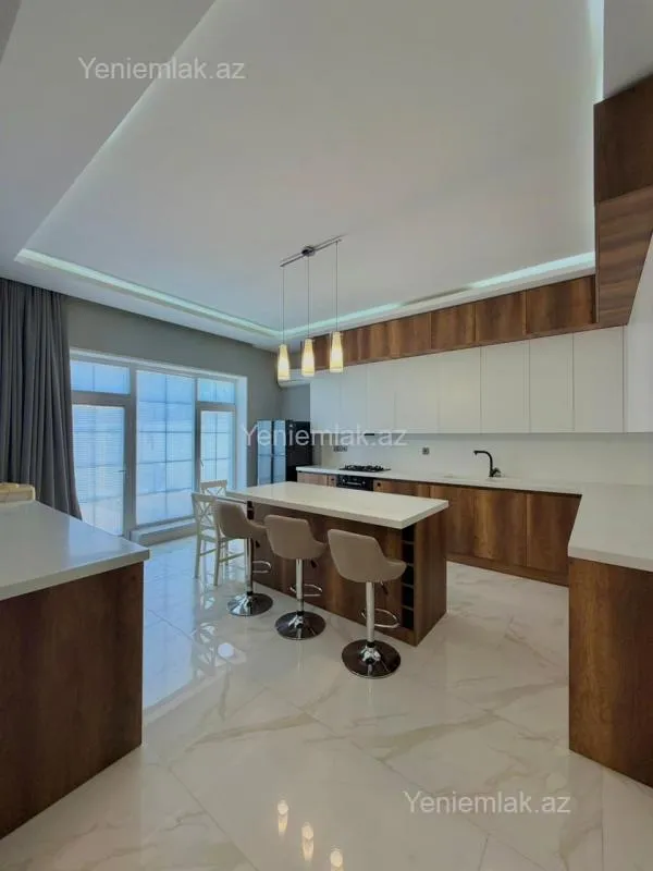Satılır 4 otaqlı həyət evi 170 m²