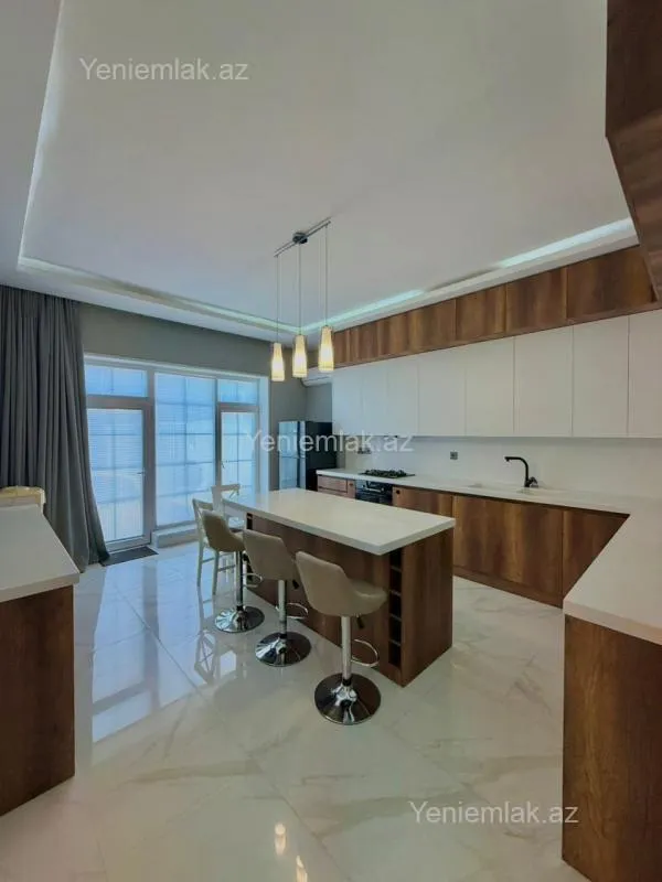 Satılır 4 otaqlı həyət evi 170 m²