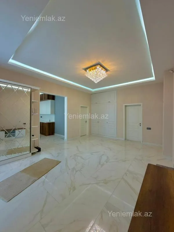 Satılır 4 otaqlı həyət evi 170 m²