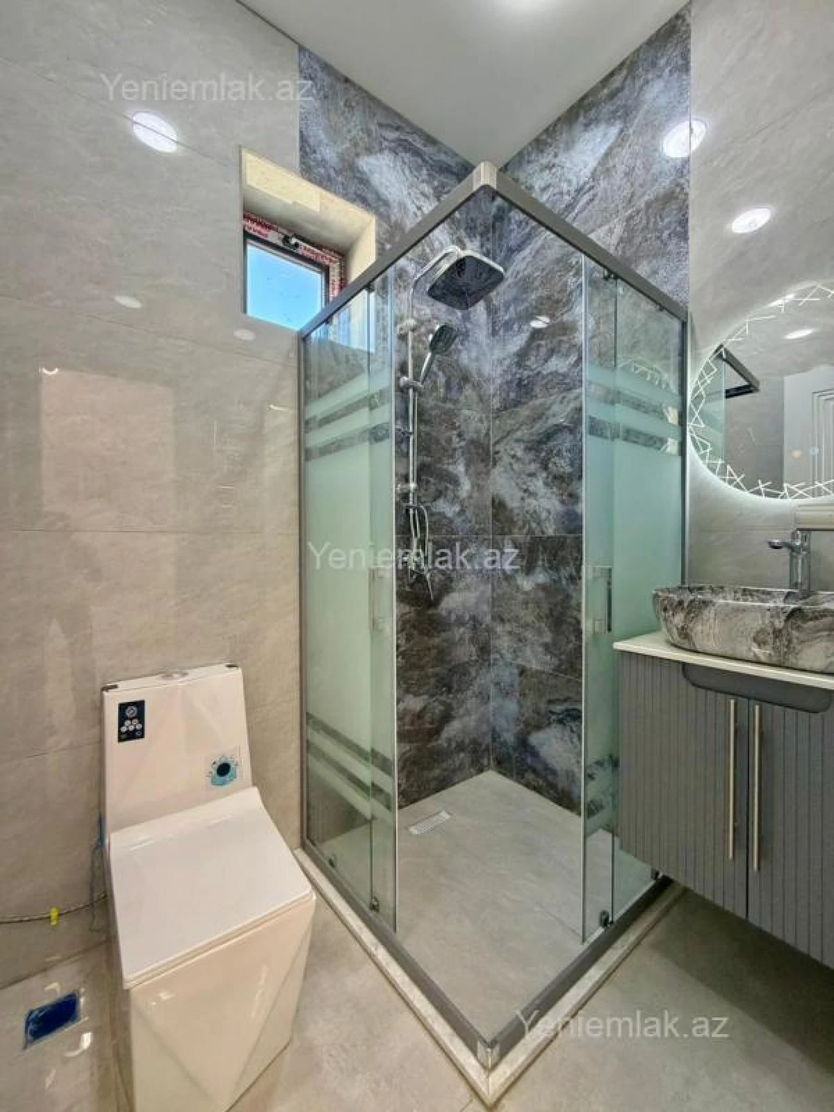 Satılır 4 otaqlı həyət evi 180 m²