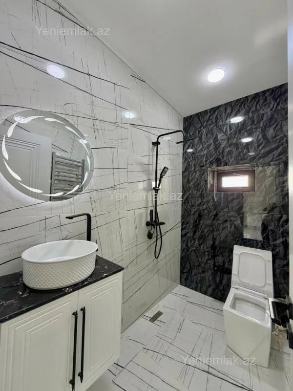 Satılır 4 otaqlı həyət evi 180 m²