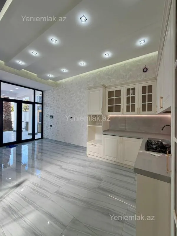 Satılır 4 otaqlı həyət evi 180 m²